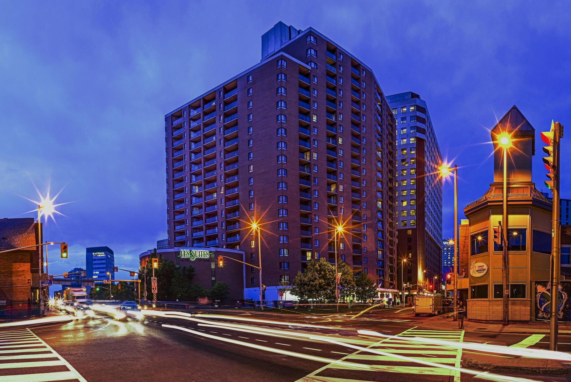 Les Suites Hotel Otawa Exterior foto